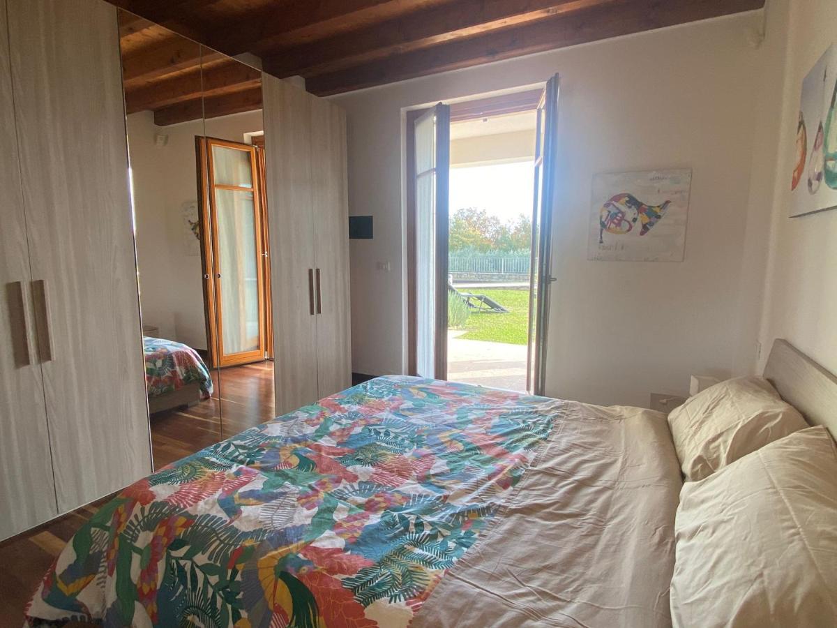 Luxury Apartments - Le Fate - Residence With Pool Манерба-дель-Гарда Екстер'єр фото