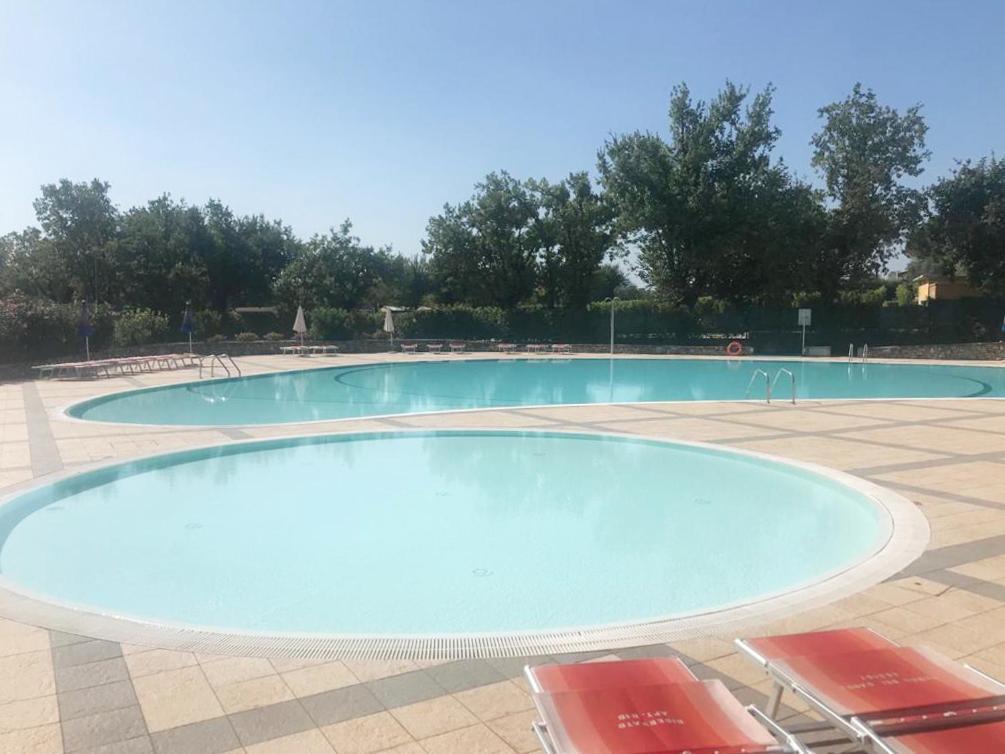 Luxury Apartments - Le Fate - Residence With Pool Манерба-дель-Гарда Екстер'єр фото