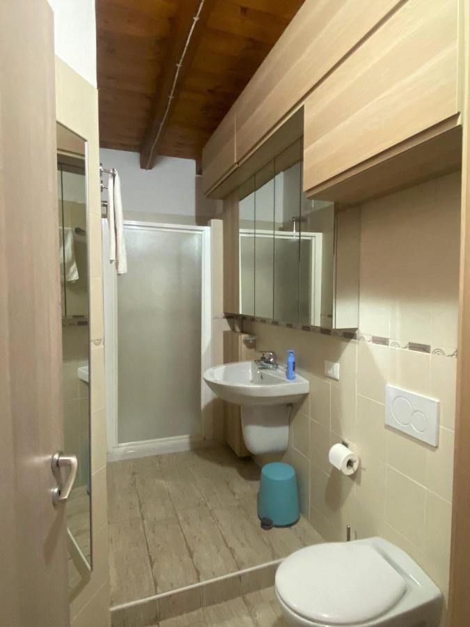Luxury Apartments - Le Fate - Residence With Pool Манерба-дель-Гарда Екстер'єр фото