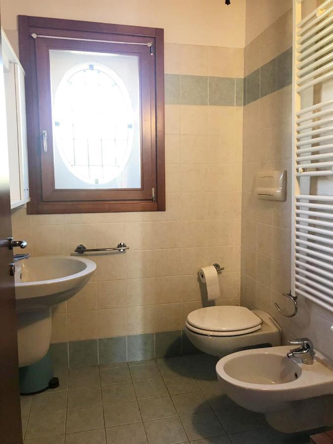 Luxury Apartments - Le Fate - Residence With Pool Манерба-дель-Гарда Екстер'єр фото