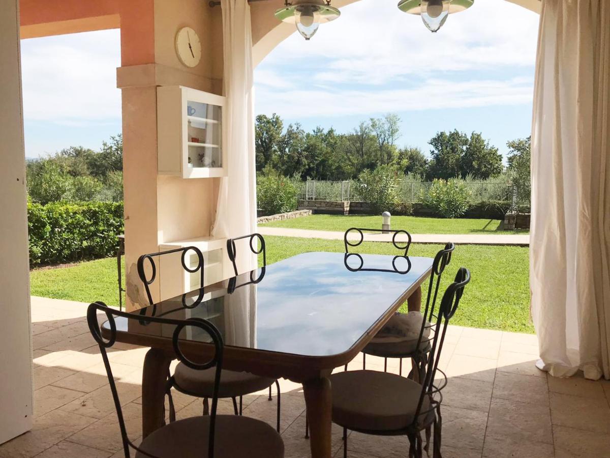 Luxury Apartments - Le Fate - Residence With Pool Манерба-дель-Гарда Екстер'єр фото