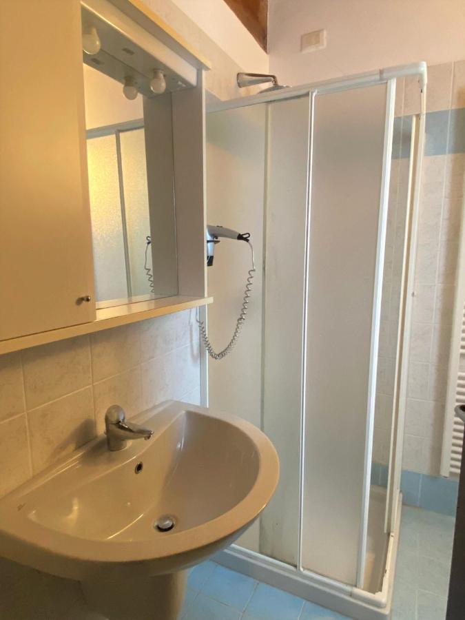 Luxury Apartments - Le Fate - Residence With Pool Манерба-дель-Гарда Екстер'єр фото